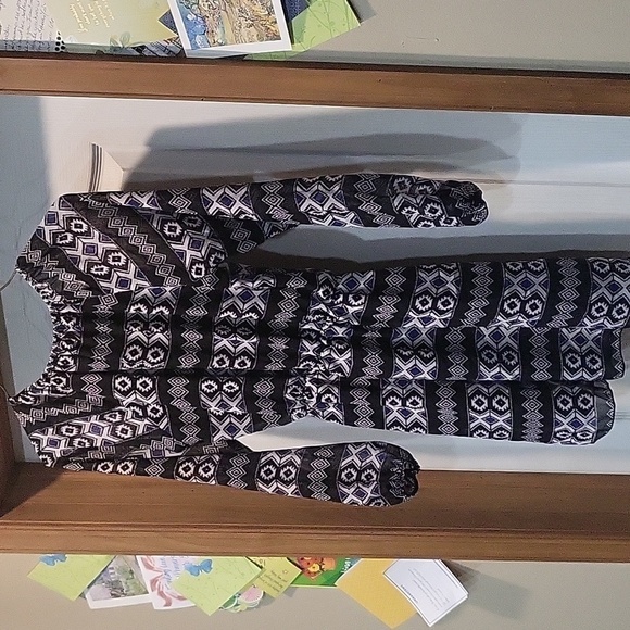 CHARLOTTE Russe Black Long Sleeve Dress with Colorful Geometric Pattern Size Med - Picture 3 of 8